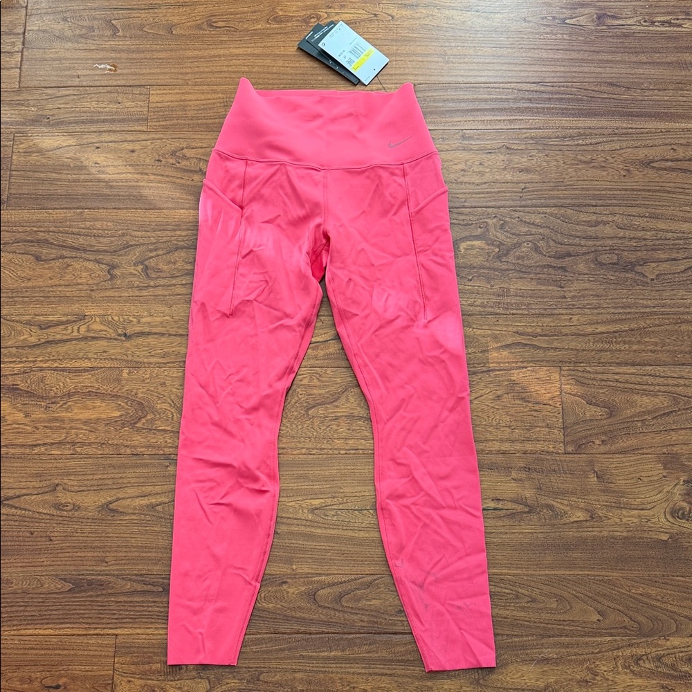 Nike Universa Bright Pink Leggings